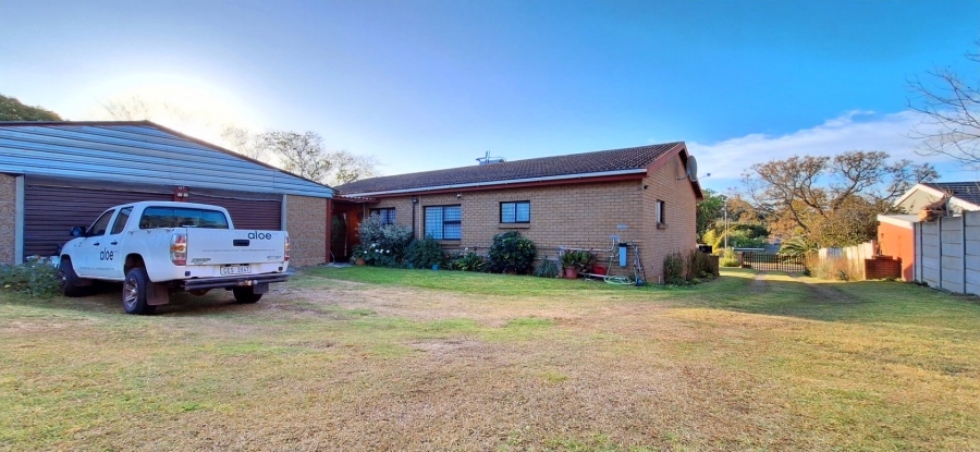 3 Bedroom Property for Sale in Albertinia Western Cape
